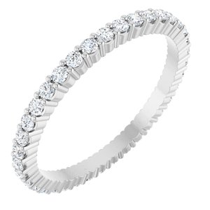 Lab-grown diamond full-eternity band in 14K gold